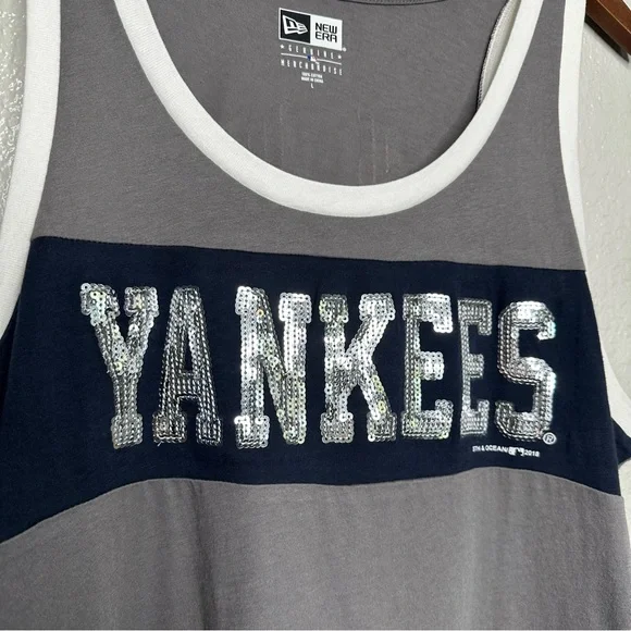 New York Yankees Women's L Baseball Bling Sleeveless Tank Grey Blue Athletic - Picture 2 of 7